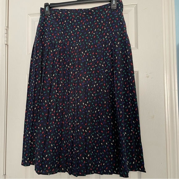 Dresses & Skirts - Size 14 Colorful Skirt
